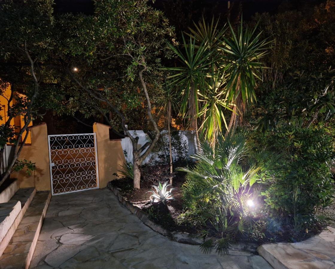 Le Cosy Hotel Сен-Агулф Екстериор снимка