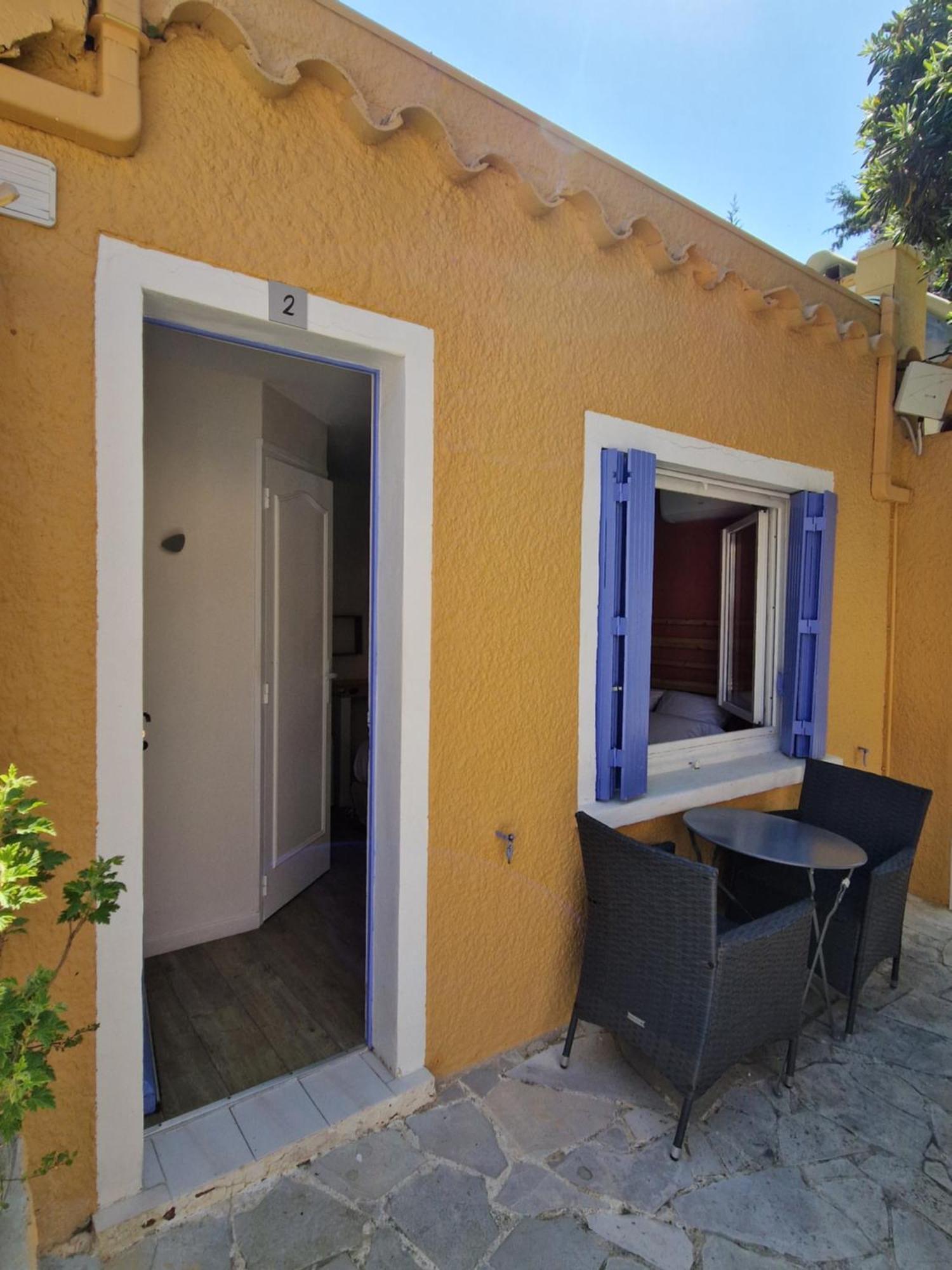 Le Cosy Hotel Сен-Агулф Стая снимка