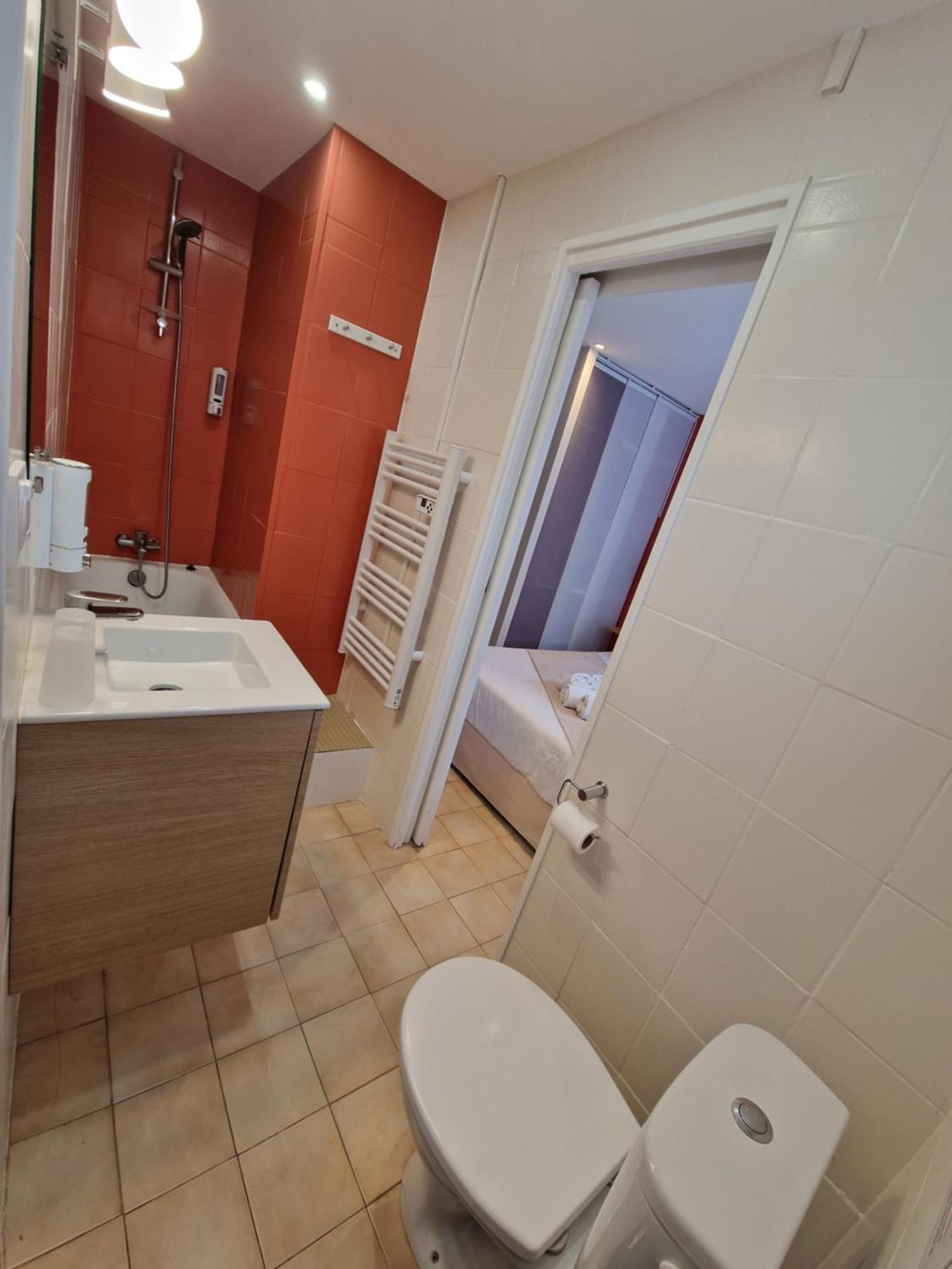 Le Cosy Hotel Сен-Агулф Екстериор снимка